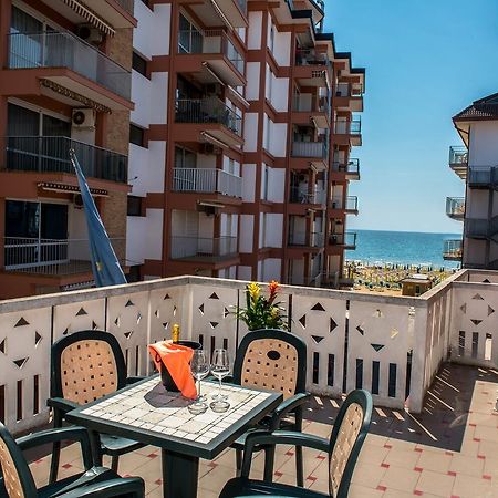 Hotel Malibran Lido di Jesolo Exteriör bild
