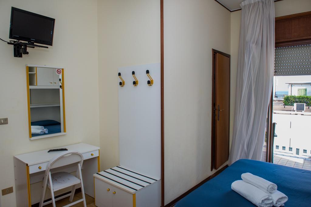 Hotel Malibran Lido di Jesolo Exteriör bild