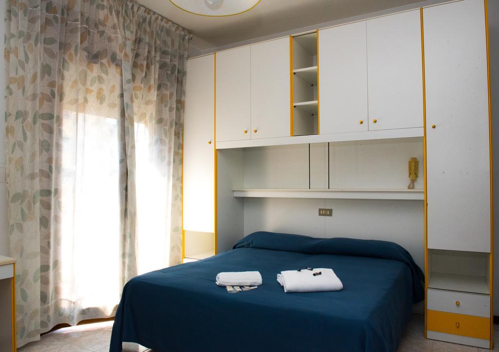 Hotel Malibran Lido di Jesolo Exteriör bild