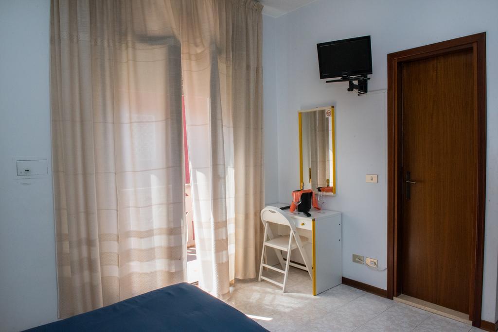 Hotel Malibran Lido di Jesolo Exteriör bild