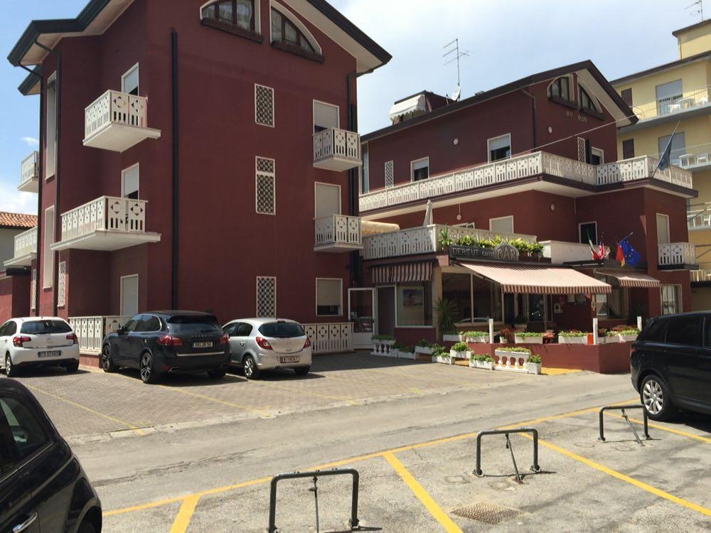 Hotel Malibran Lido di Jesolo Exteriör bild