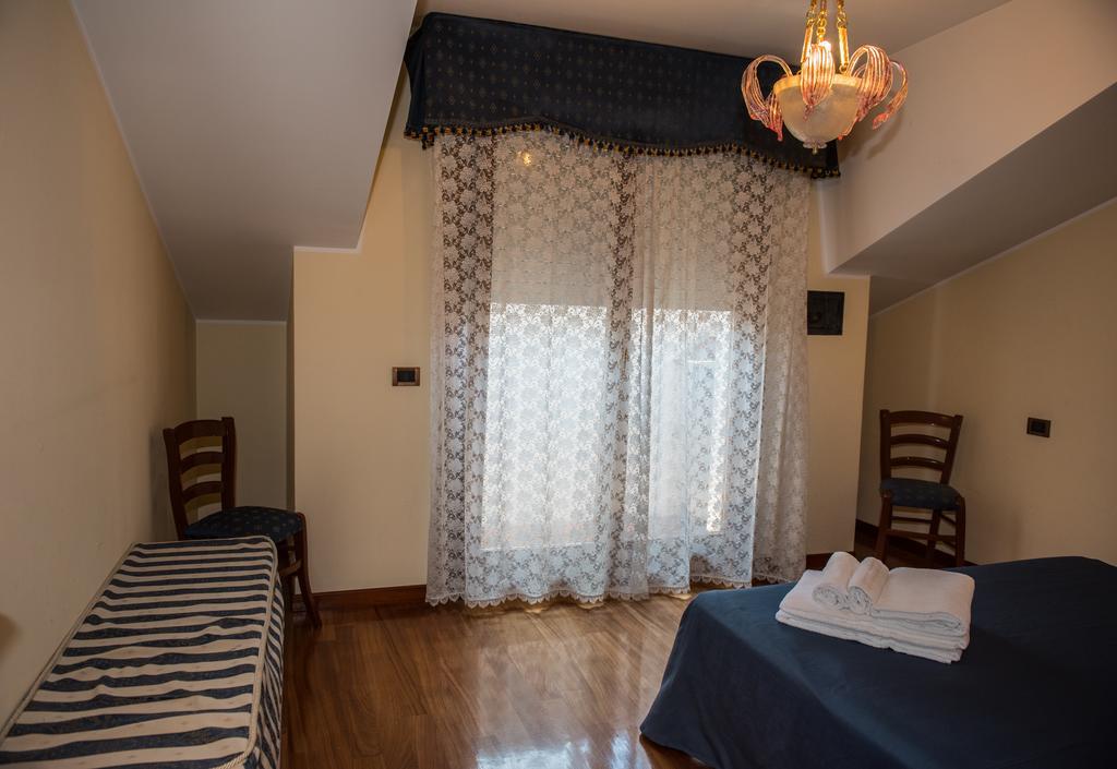 Hotel Malibran Lido di Jesolo Exteriör bild