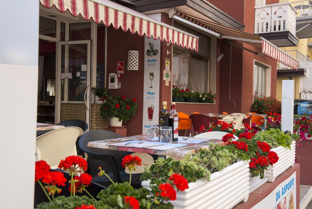 Hotel Malibran Lido di Jesolo Exteriör bild