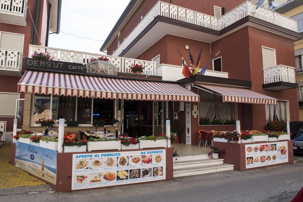 Hotel Malibran Lido di Jesolo Exteriör bild