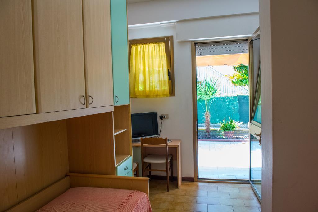 Hotel Malibran Lido di Jesolo Exteriör bild