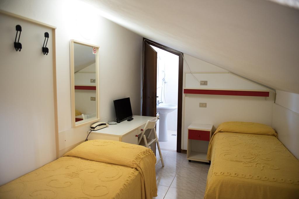 Hotel Malibran Lido di Jesolo Exteriör bild